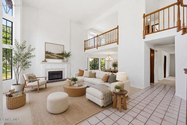 5627 Middle Crest Drive, Agoura Hills, CA 91301