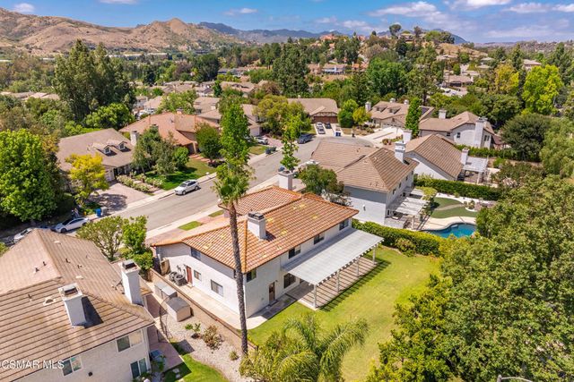 5627 Middle Crest Drive, Agoura Hills, CA 91301