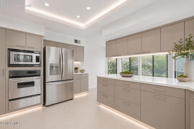 5627 Middle Crest Drive, Agoura Hills, CA 91301