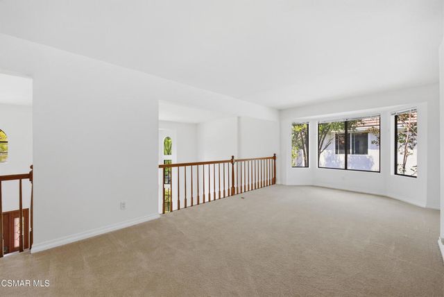5627 Middle Crest Drive, Agoura Hills, CA 91301
