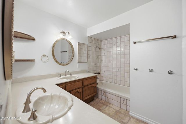 5627 Middle Crest Drive, Agoura Hills, CA 91301