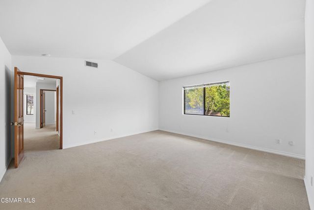 5627 Middle Crest Drive, Agoura Hills, CA 91301
