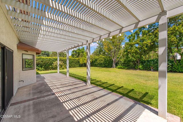 5627 Middle Crest Drive, Agoura Hills, CA 91301