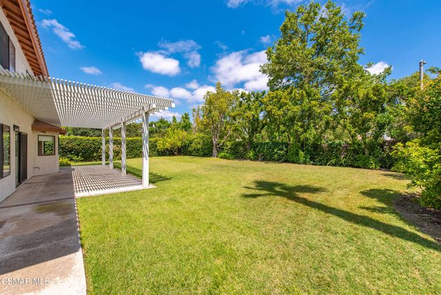 5627 Middle Crest Drive, Agoura Hills, CA 91301