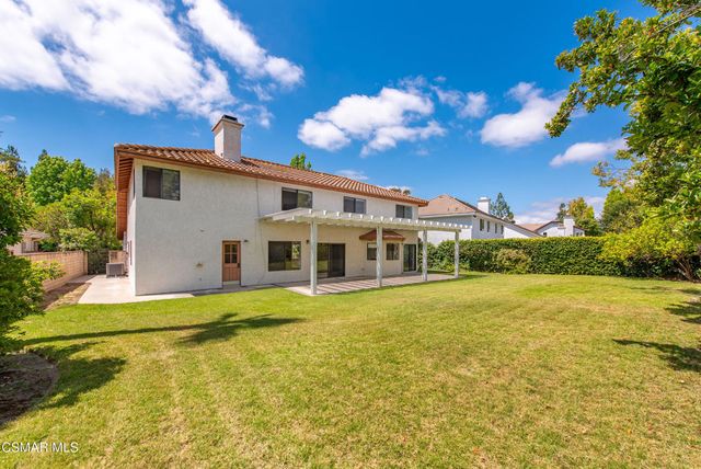 5627 Middle Crest Drive, Agoura Hills, CA 91301