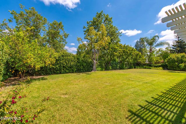 5627 Middle Crest Drive, Agoura Hills, CA 91301