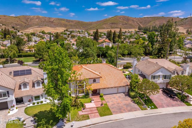 5627 Middle Crest Drive, Agoura Hills, CA 91301