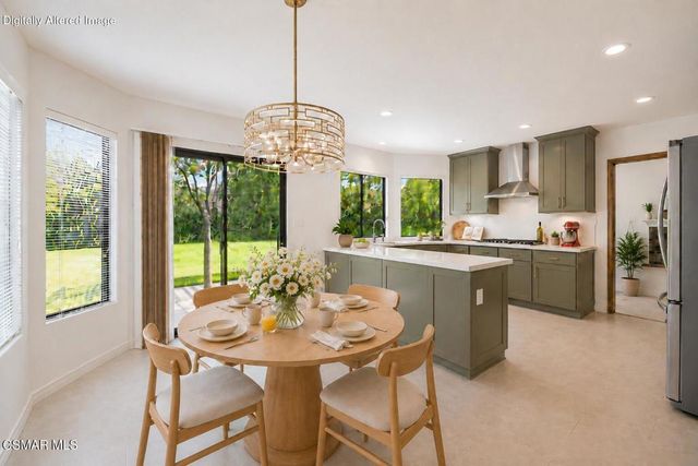 5627 Middle Crest Drive, Agoura Hills, CA 91301