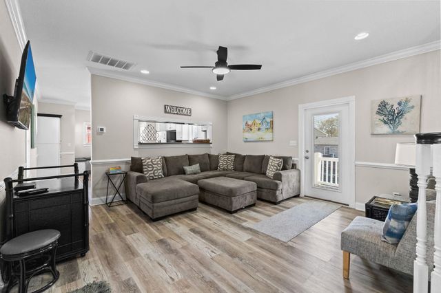 6001 - N122 S Kings Hwy., Myrtle Beach, SC 29575