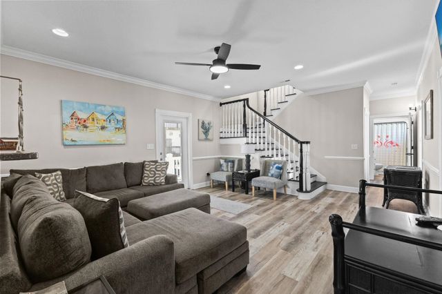 6001 - N122 S Kings Hwy., Myrtle Beach, SC 29575