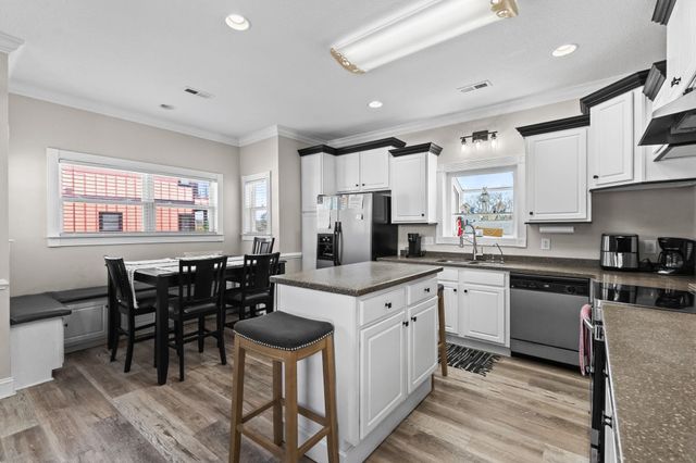 6001 - N122 S Kings Hwy., Myrtle Beach, SC 29575