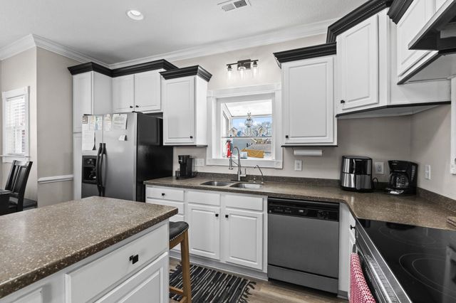 6001 - N122 S Kings Hwy., Myrtle Beach, SC 29575