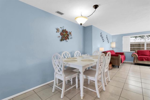 6801 LARCHMONT AVENUE, New Port Richey, FL 34653