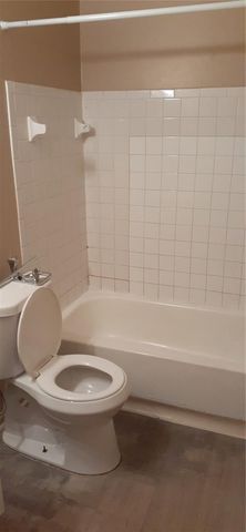 3919 E FERN STREET 4, Tampa, FL 33610