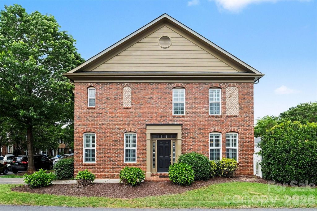 11245 Cedar Walk Lane, Charlotte, NC 28277