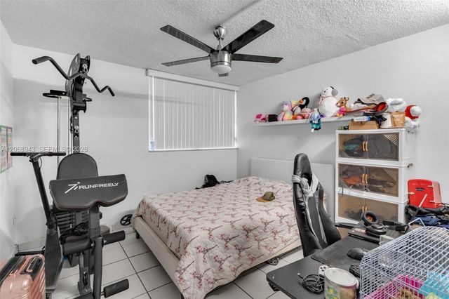 8895 Fontainebleau Boulevard 207, Miami, FL 33172