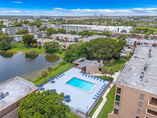 8895 Fontainebleau Boulevard 207, Miami, FL 33172