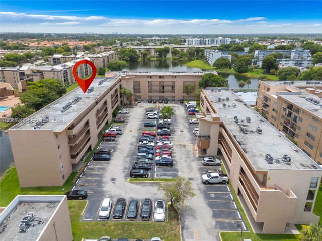 8895 Fontainebleau Boulevard 207, Miami, FL 33172