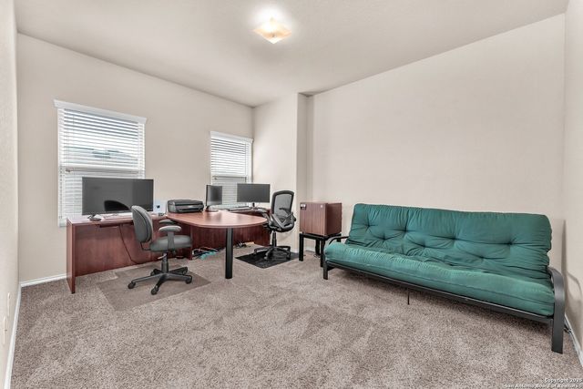 939 Lee Trevino, San Antonio, TX 78221