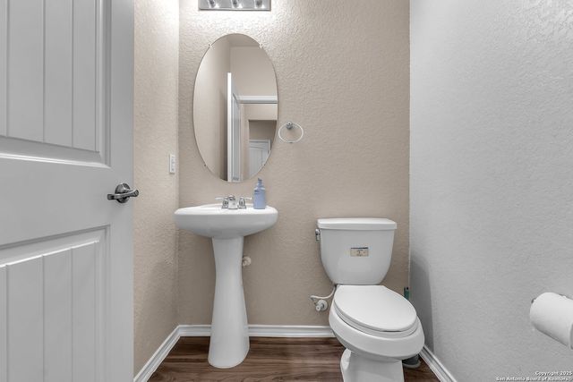 939 Lee Trevino, San Antonio, TX 78221