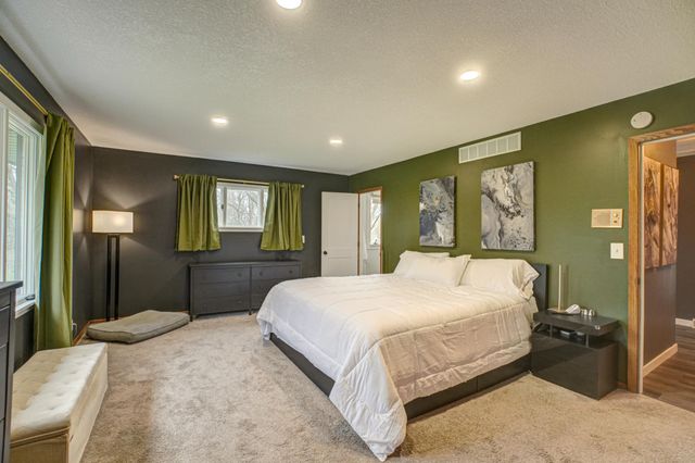 980 Rosabell Street, Marine On Saint Croix, MN 55047