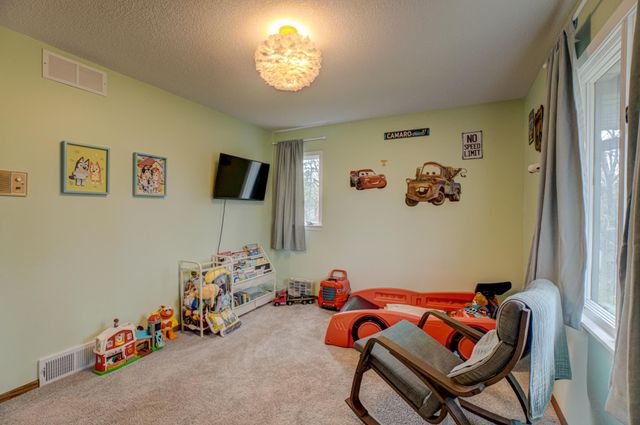980 Rosabell Street, Marine On Saint Croix, MN 55047