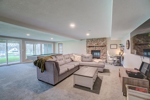 980 Rosabell Street, Marine On Saint Croix, MN 55047