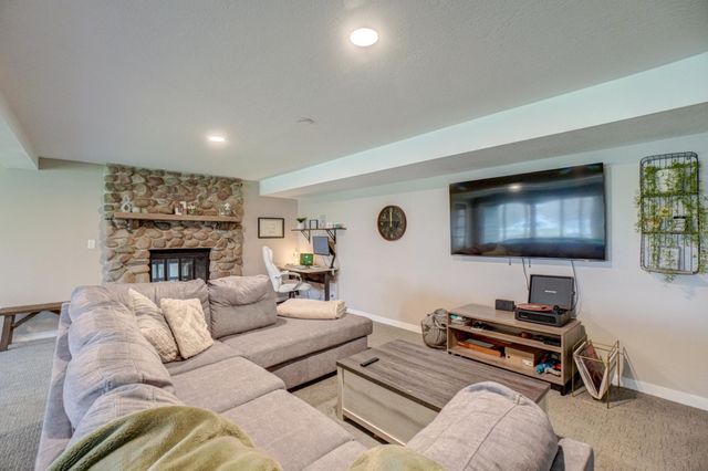 980 Rosabell Street, Marine On Saint Croix, MN 55047