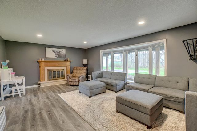 980 Rosabell Street, Marine On Saint Croix, MN 55047