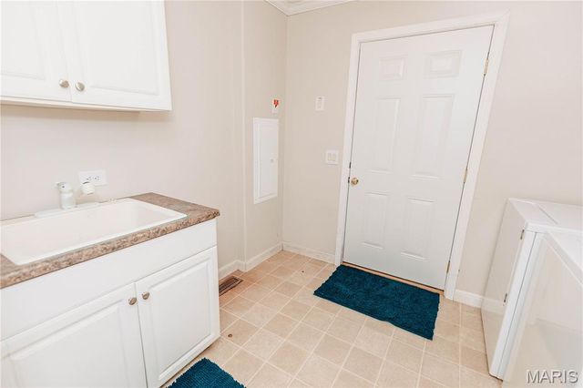 215 E 5th Street, Dixon, MO 65459