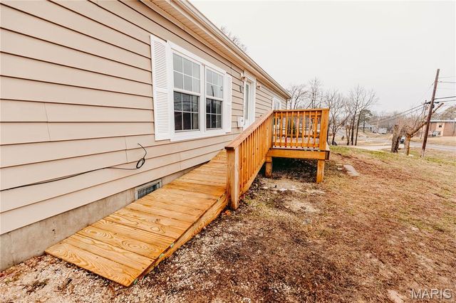 215 E 5th Street, Dixon, MO 65459