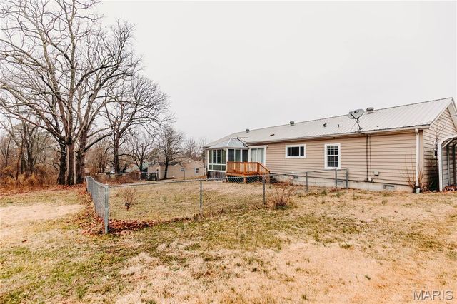 215 E 5th Street, Dixon, MO 65459