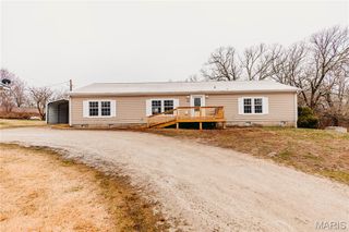 215 E 5th Street, Dixon, MO 65459