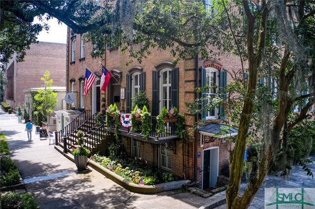 109 W Liberty Street, Savannah, GA 31401