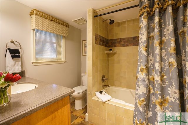 109 W Liberty Street, Savannah, GA 31401