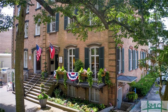 109 W Liberty Street, Savannah, GA 31401