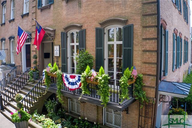 109 W Liberty Street, Savannah, GA 31401