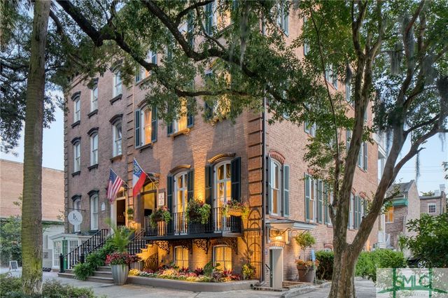 109 W Liberty Street, Savannah, GA 31401