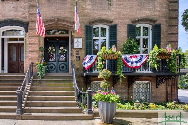 109 W Liberty Street, Savannah, GA 31401