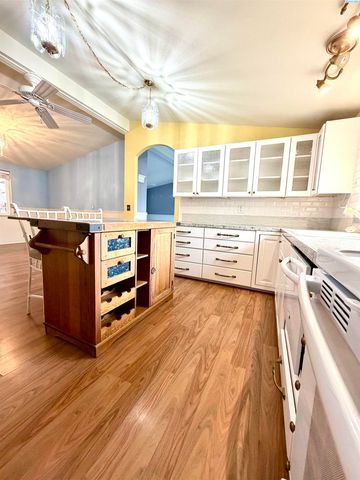 2797 Chicory Dr, West Richland, WA 99353