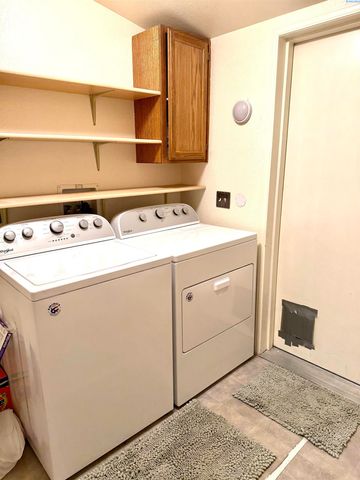 2797 Chicory Dr, West Richland, WA 99353