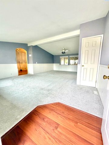 2797 Chicory Dr, West Richland, WA 99353