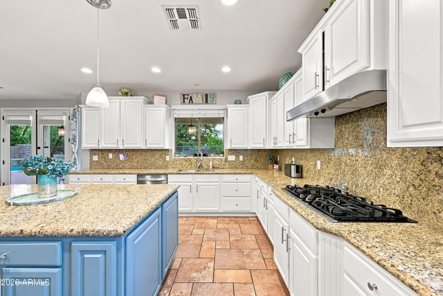 4340 S WHITE Drive, Chandler, AZ 85249