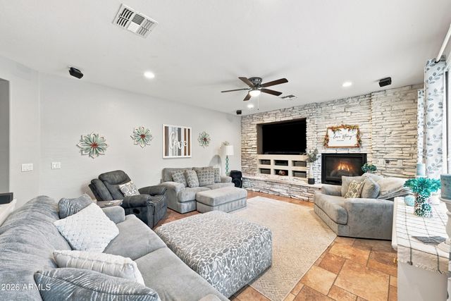 4340 S WHITE Drive, Chandler, AZ 85249