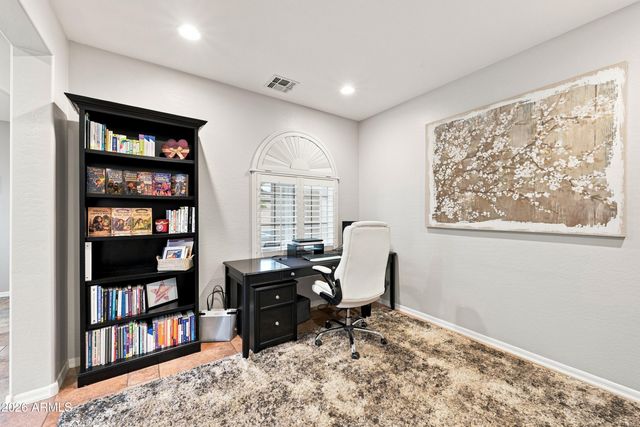 4340 S WHITE Drive, Chandler, AZ 85249