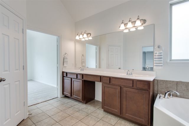 5036 Kestrel Drive, Mesquite, TX 75181