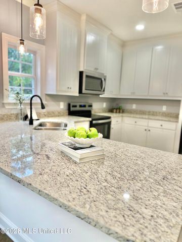 225 SE 7th Avenue, Magee, MS 39111