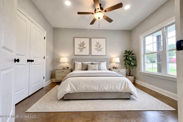 225 SE 7th Avenue, Magee, MS 39111