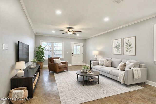 225 SE 7th Avenue, Magee, MS 39111