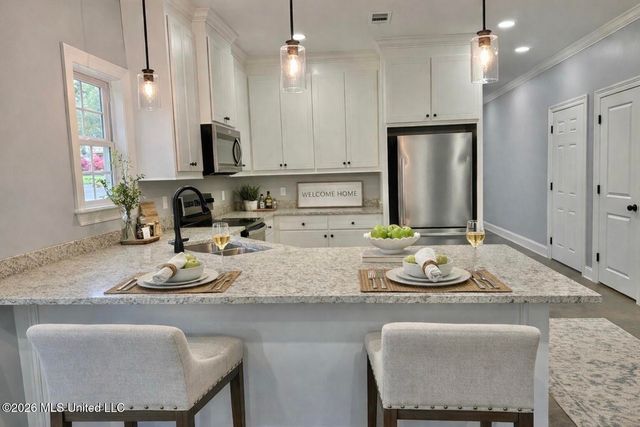 225 SE 7th Avenue, Magee, MS 39111